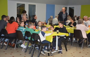 Je vous surveille, mangez comme il faut !