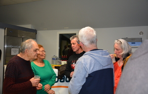 Christian, Liliane, Claude et Cie en grande discussion